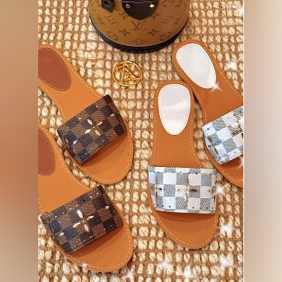 Brown Checkered One Band Sandal - Picture 3 of 6